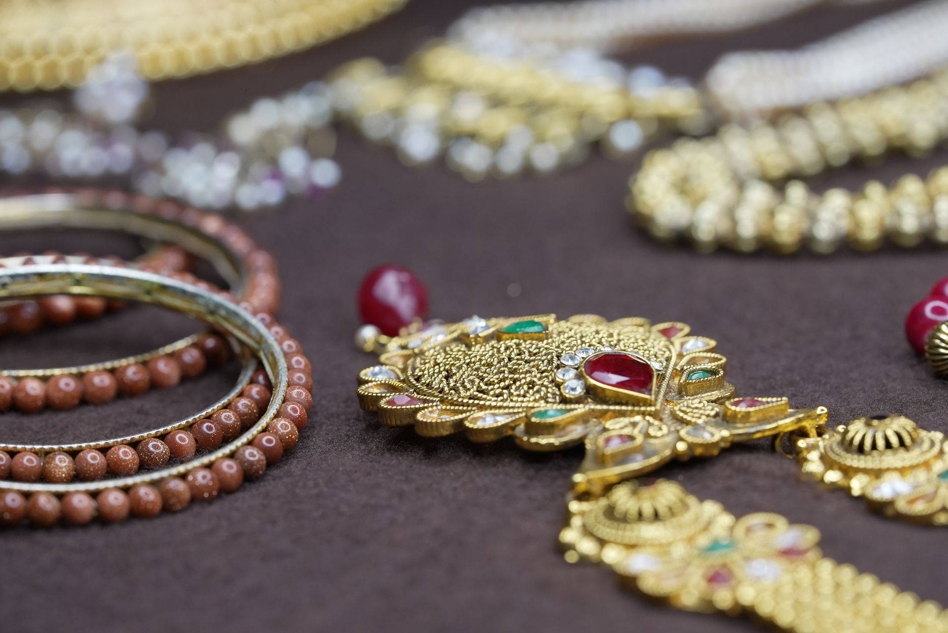 jewellery stocks rally